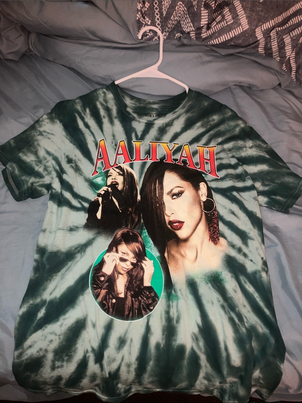 Tie-Dye Graphic Tee with Bold Artist Print - Green